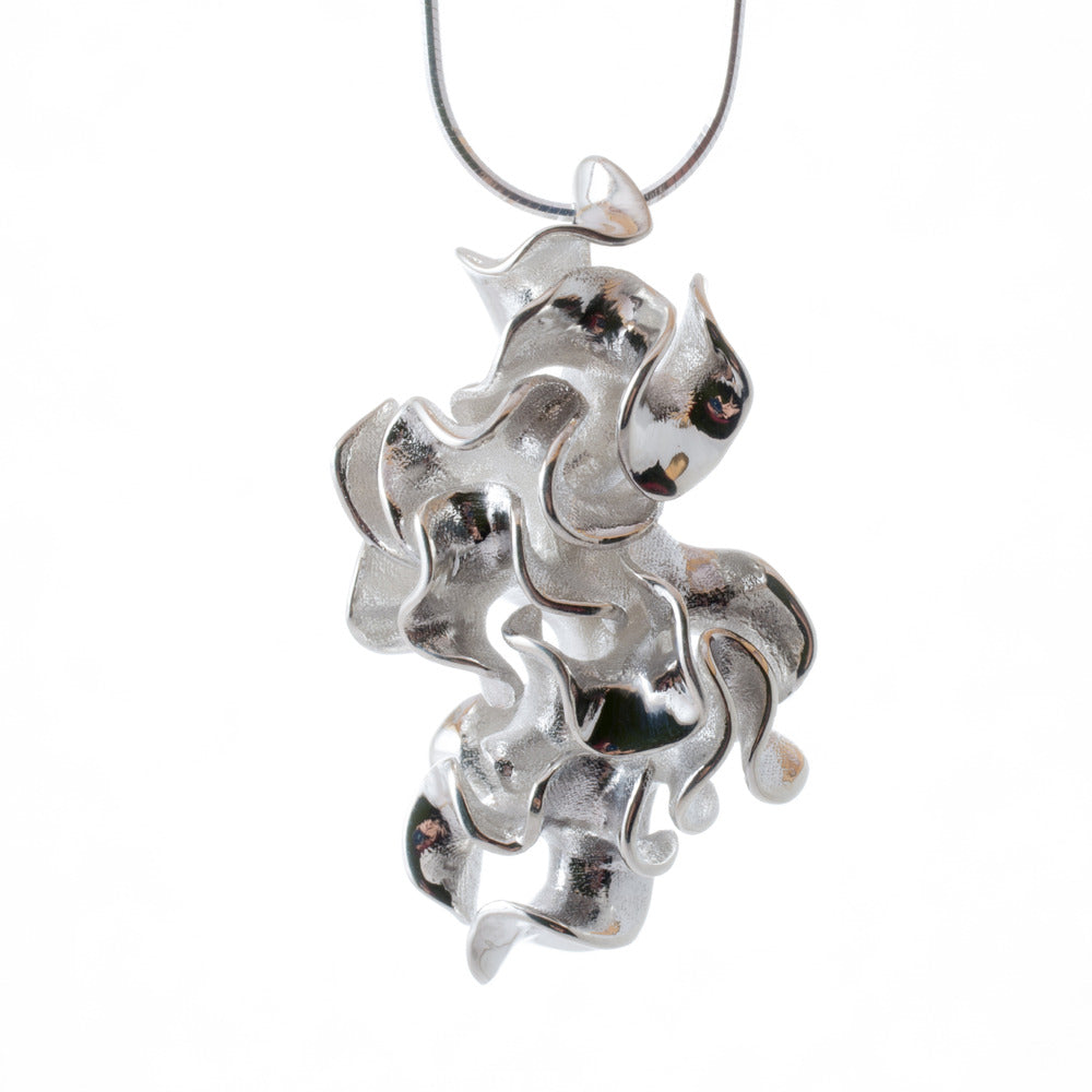 SILVER ELYSIA PENDANT | silver